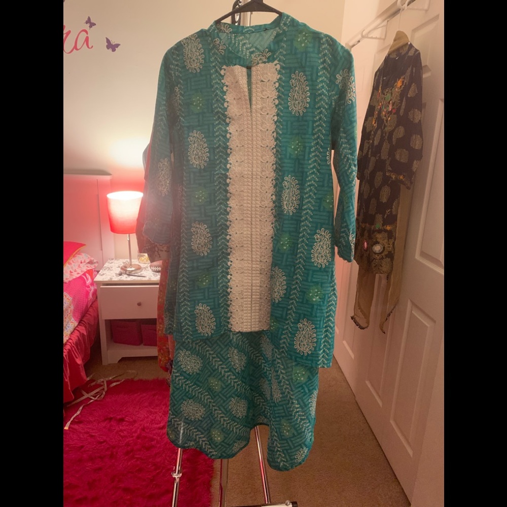 Nishat Kurta  (small)